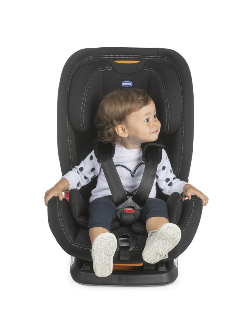 Akita conserta cadeiras infantis pretas - Chicco