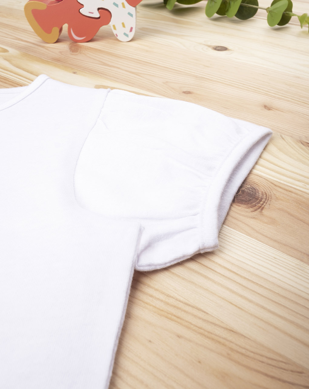 Camiseta feminina totalmente branca - Prénatal