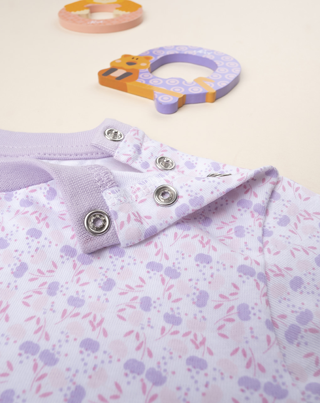 Menina pijama flor lilás - Prénatal