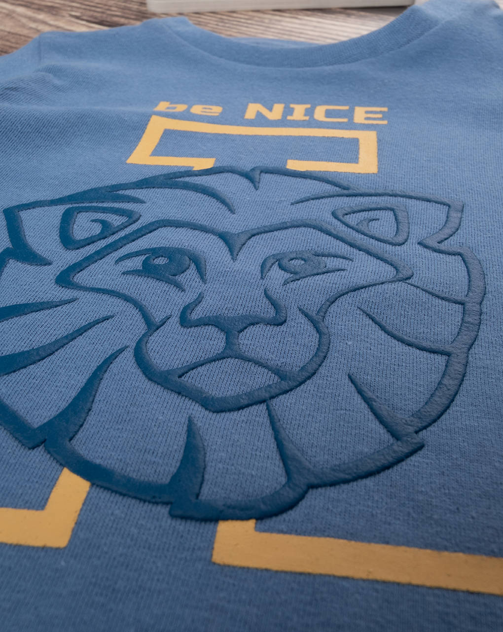 T-shirt rapaz "be nice" - Prénatal
