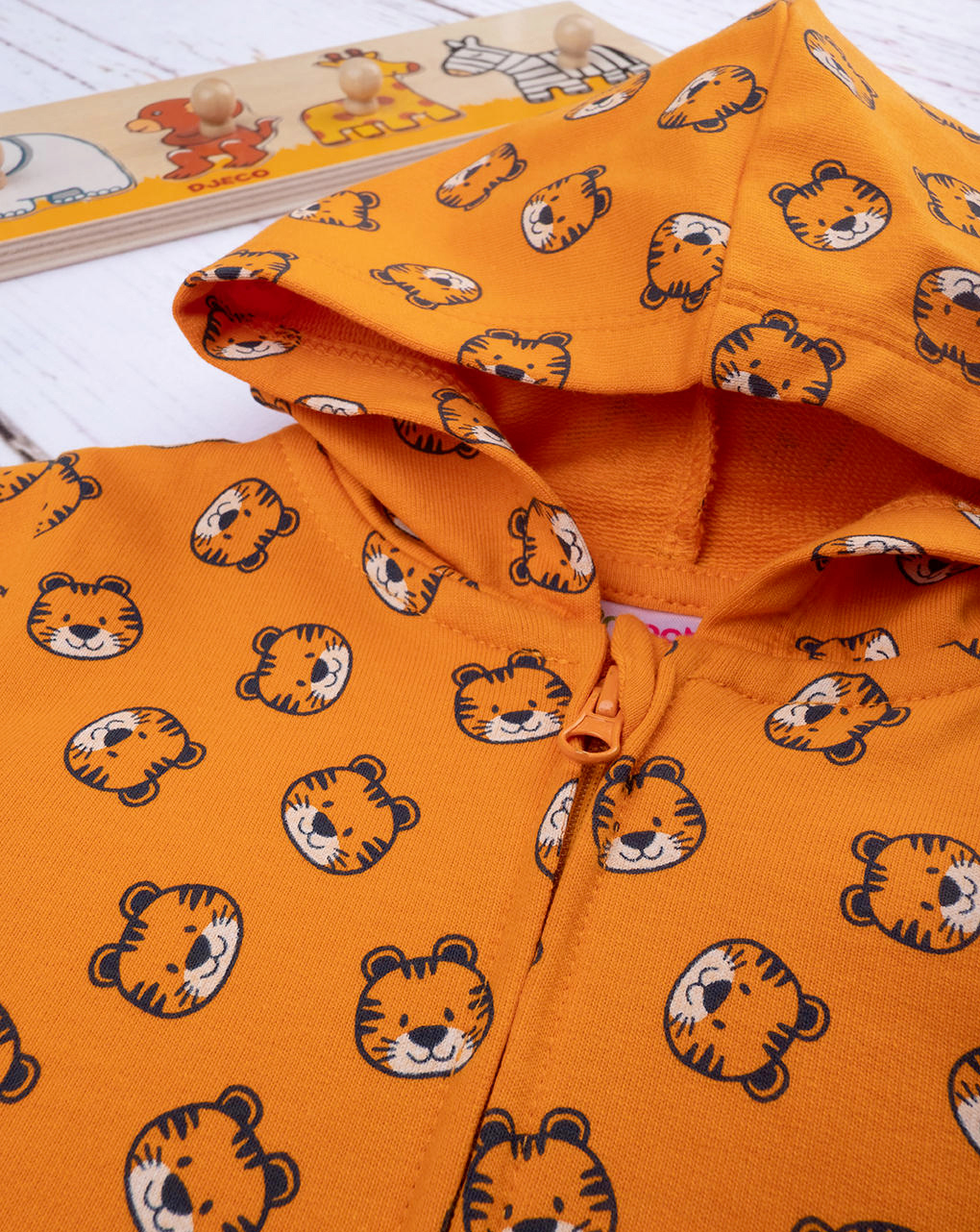 Camisola 'tigre' laranja do rapaz - Prénatal