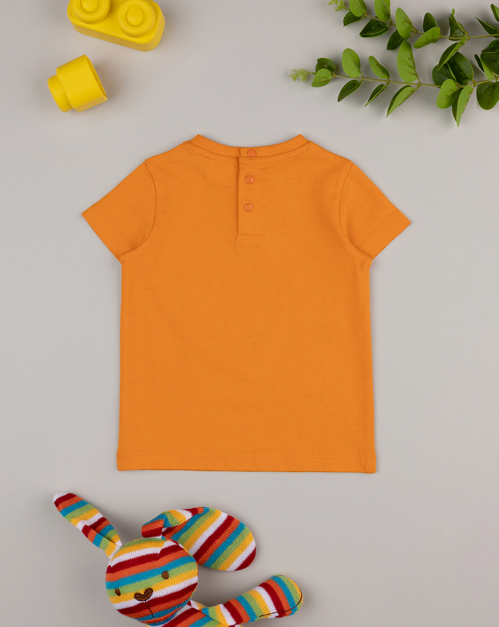 T-shirt para crianças "sport" fundo alaranjado - Prénatal