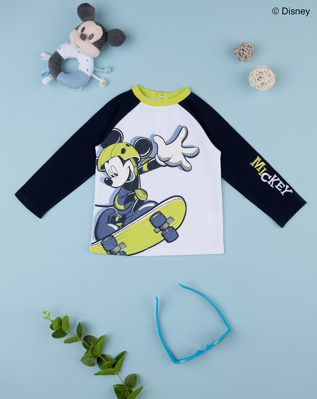 T-shirt menino "mickey mouse"  em branco, azul e verde - Prénatal