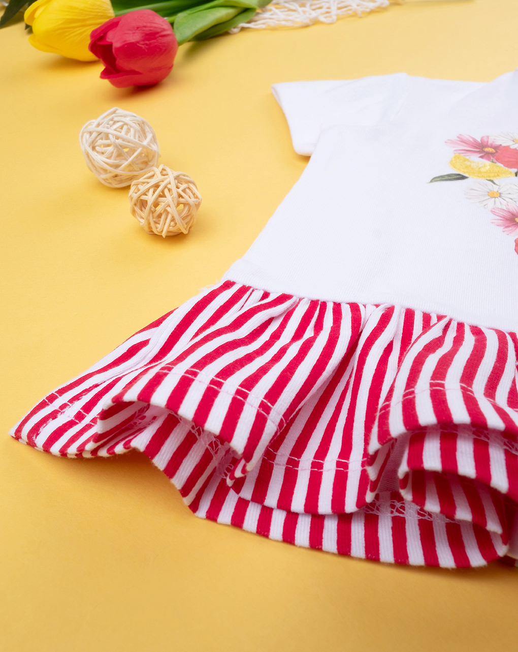 T-shirt de manga curta para bebé com flounce - Prénatal