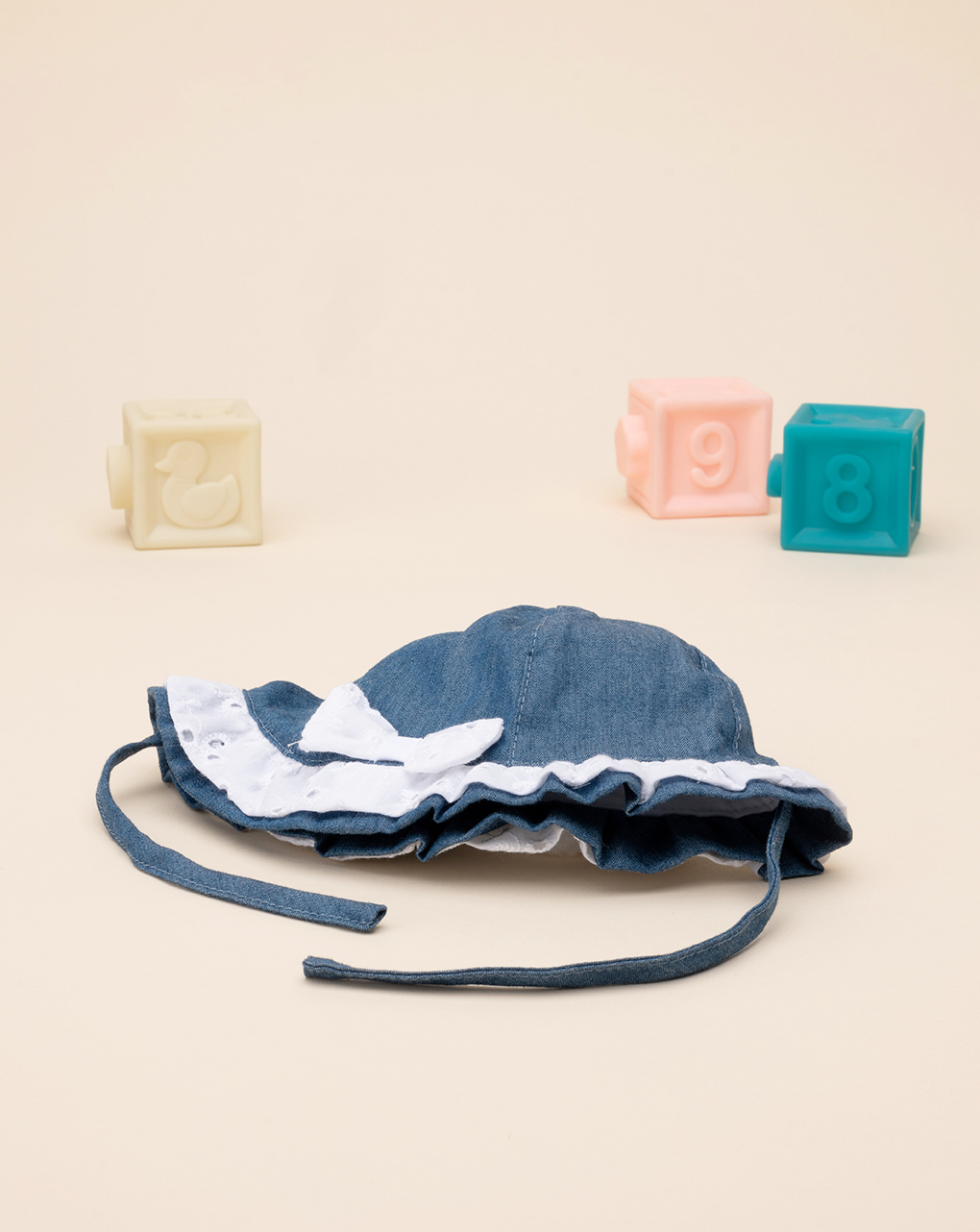 Chapéu de chambray para bebé com sangallo - Prénatal