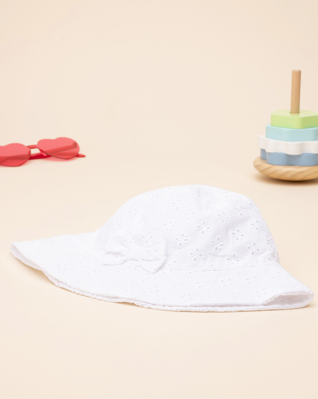Chapéu de pescador para bebé em sangallo branco - Prénatal