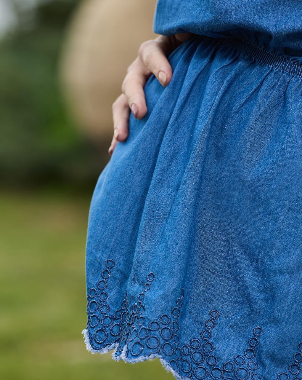 Blusa de maternidade bordada em chambray - Prénatal