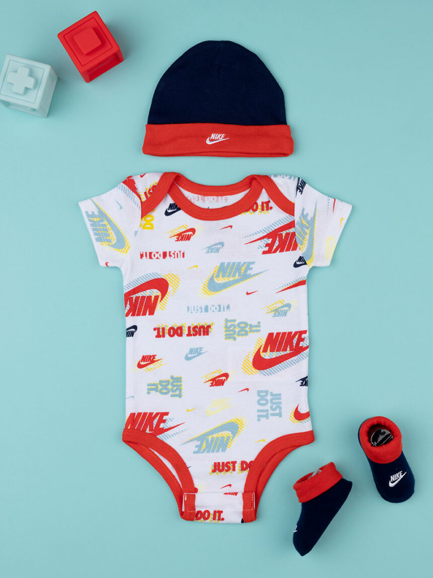 Conjunto de 3 peças chapéu de recém-nascido + body + botas - Nike