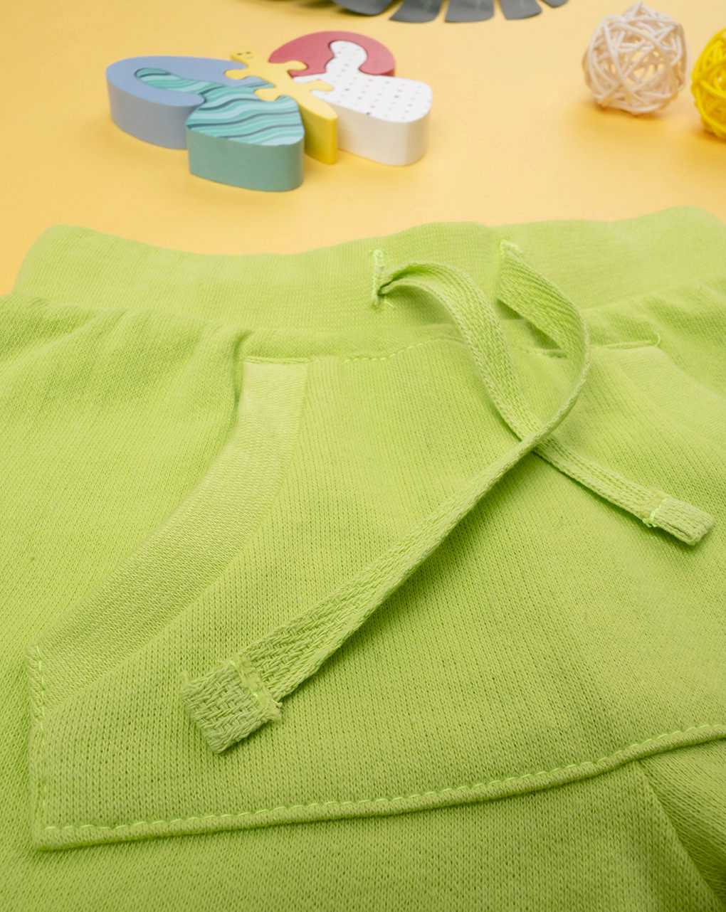 Bermudas de lã verde bebé com bolso - Prénatal