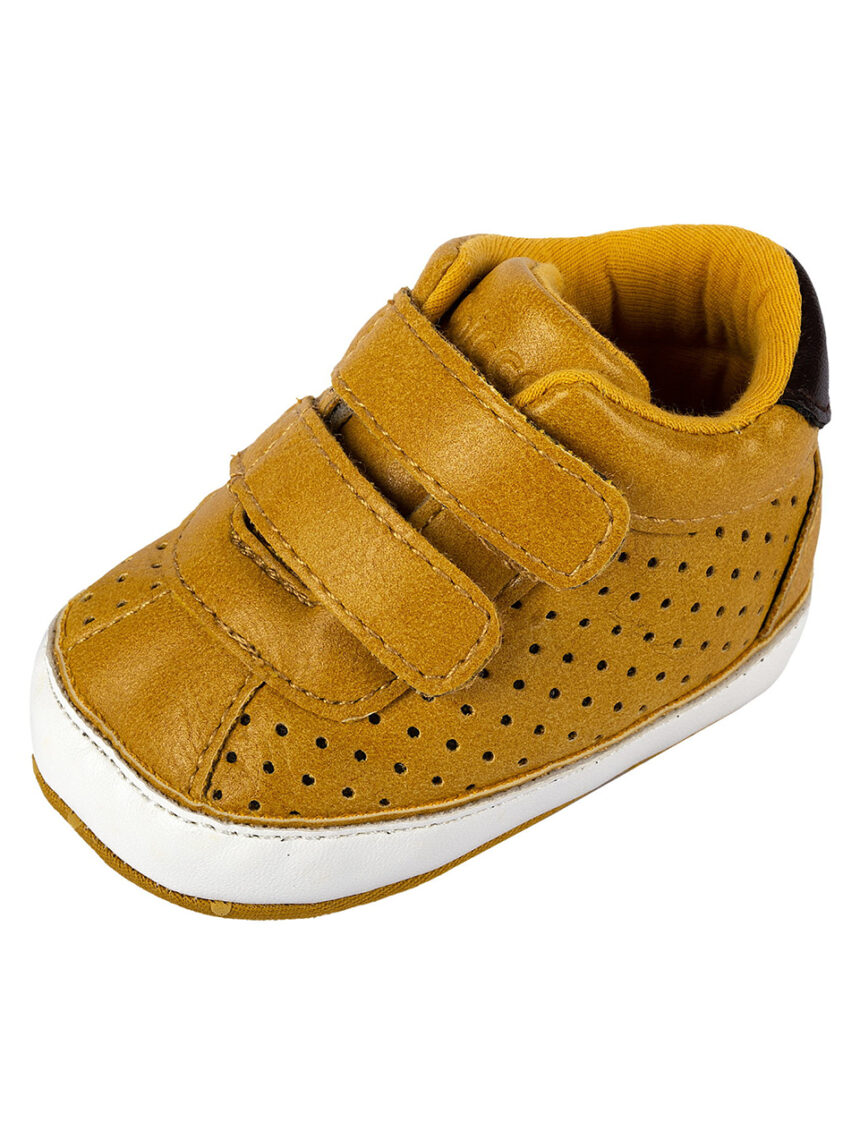 Sapato castanho para bebé com velcro chicco oykos - Chicco
