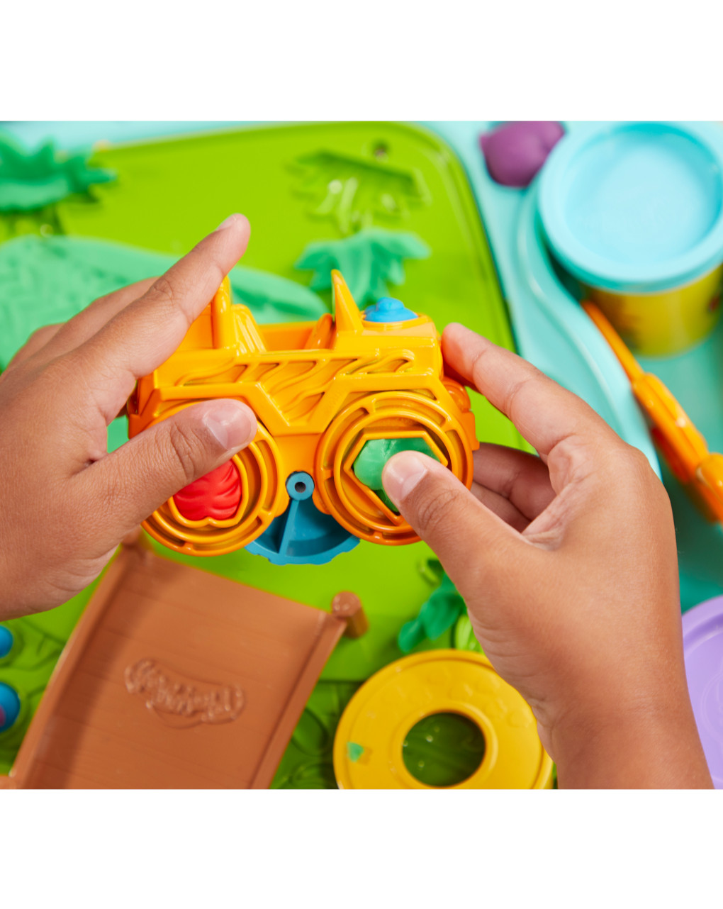 A minha primeira mesa de actividades - play doh - Play-Doh