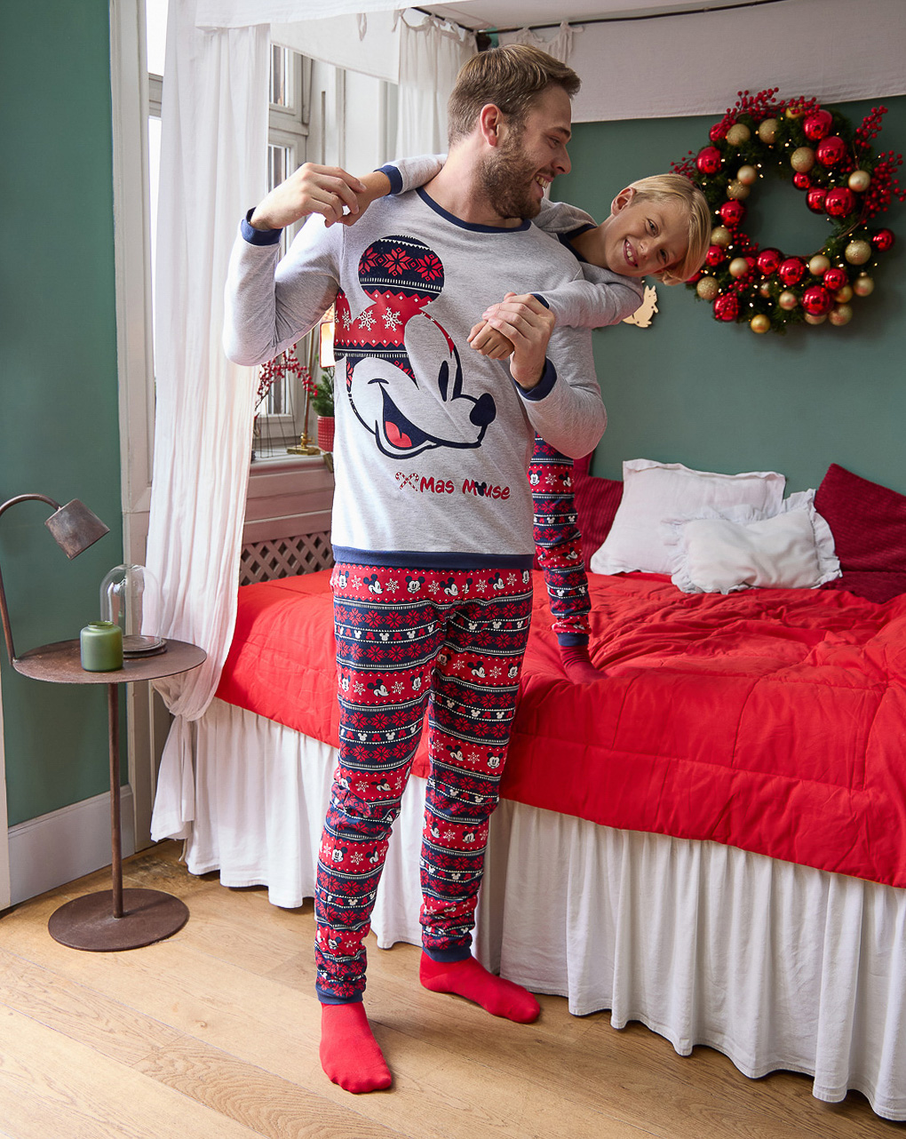 Conjunto Pijama Familia Natal Mickey
