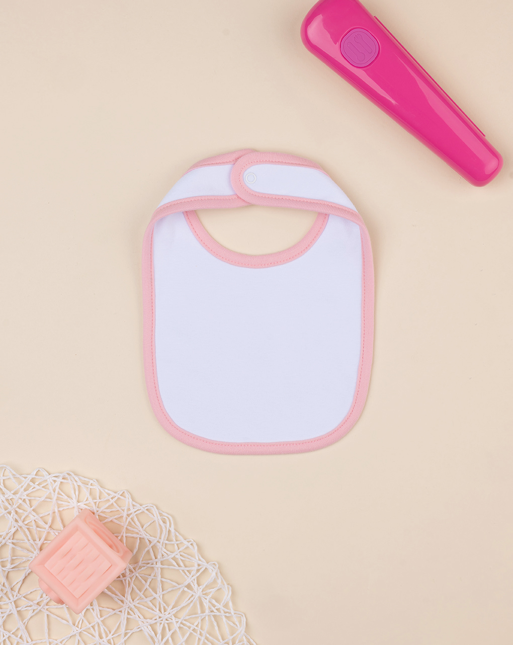 Babete cor-de-rosa para bebé menina com escrita - Prénatal