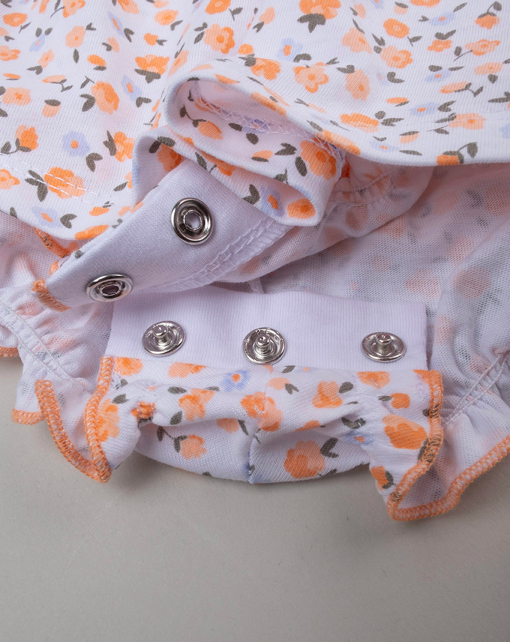 Macacão em jersey com flores para bebé - Prénatal