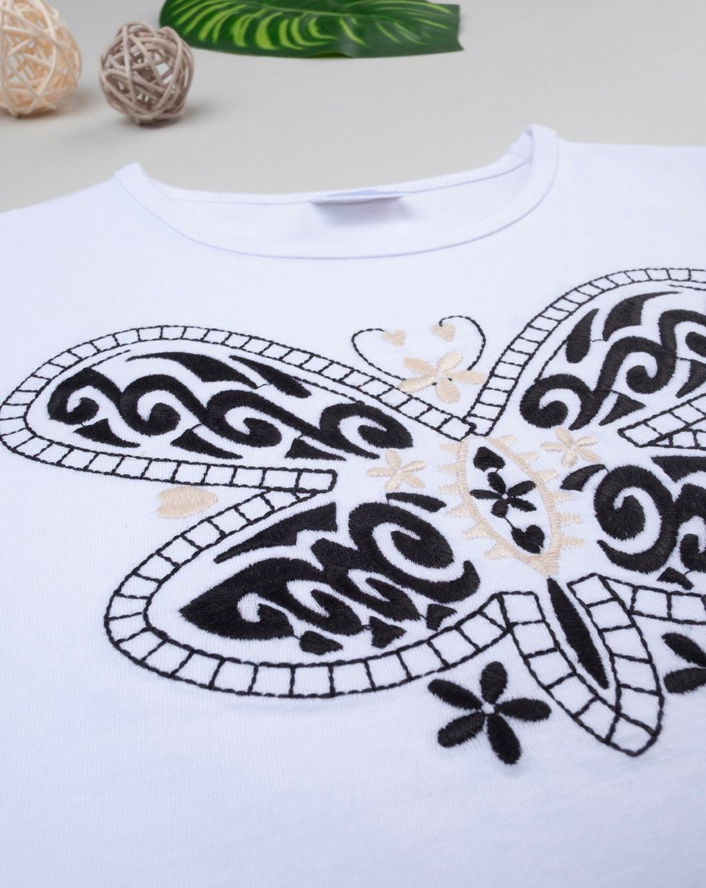 T-shirt branca "butterfly" para rapariga - Prénatal